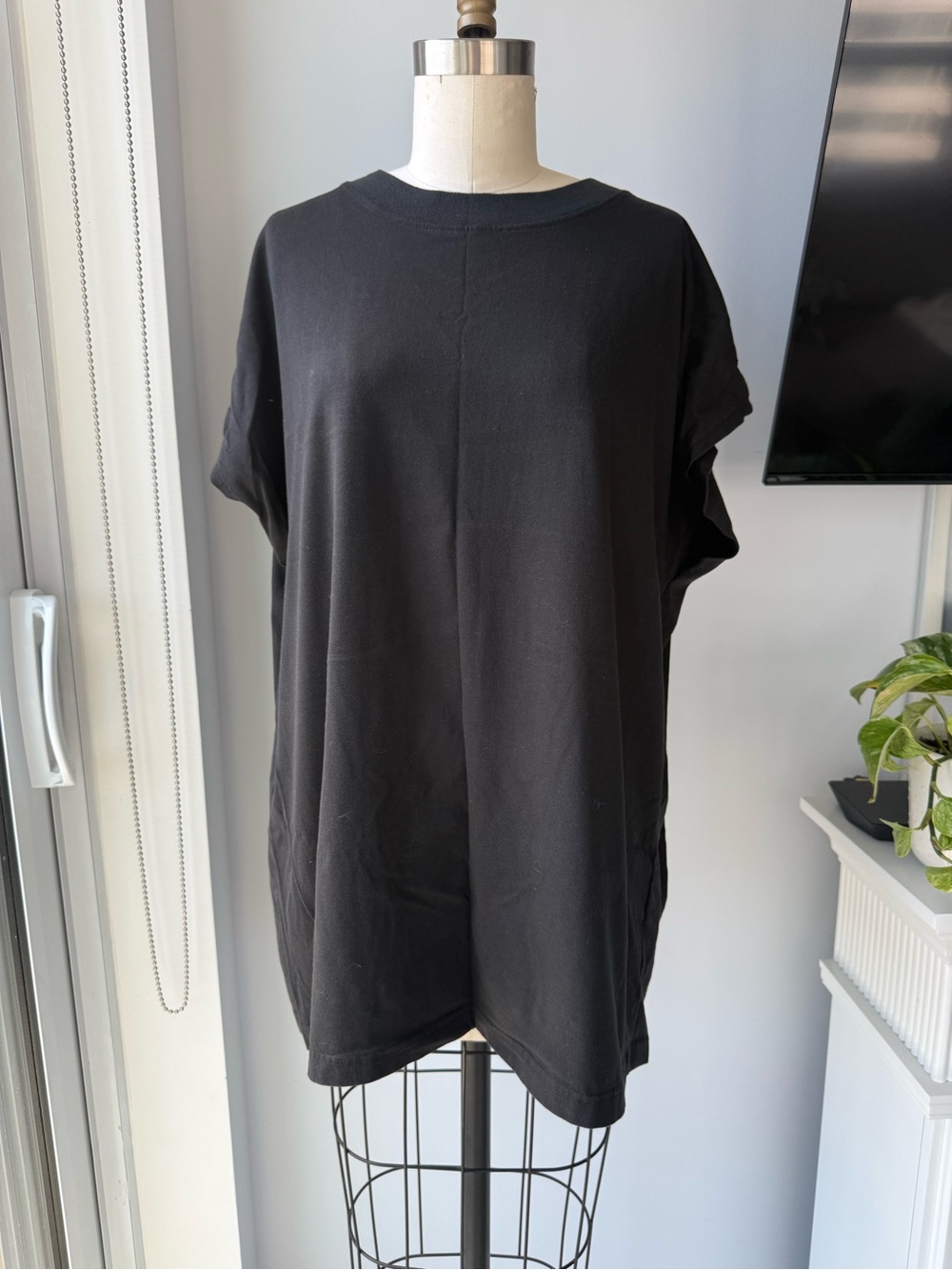 Fairset Black Muscle Tee for Women